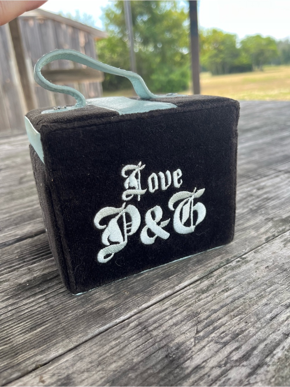 Y2K RARE JUICY COUTURE Velvet Jewelry Box with Mint Accent and Crown Embroidery - Picture 2 of 8